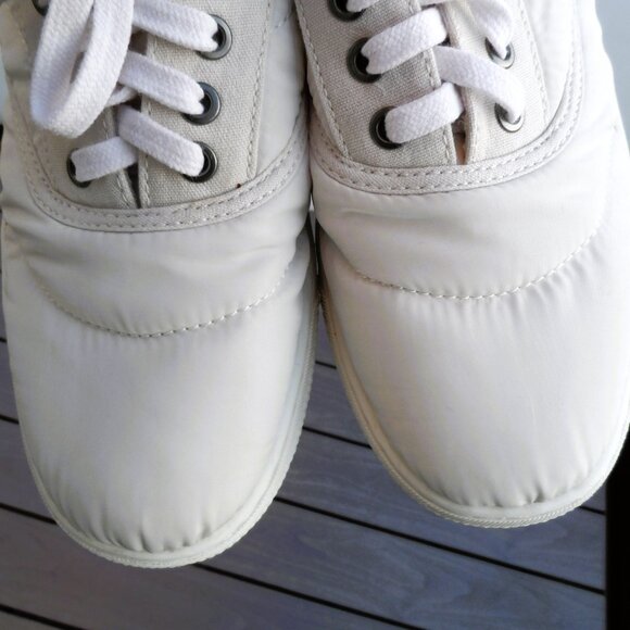 Lucky Brand Women’s Fashion Sneakers - Picture 9 of 9